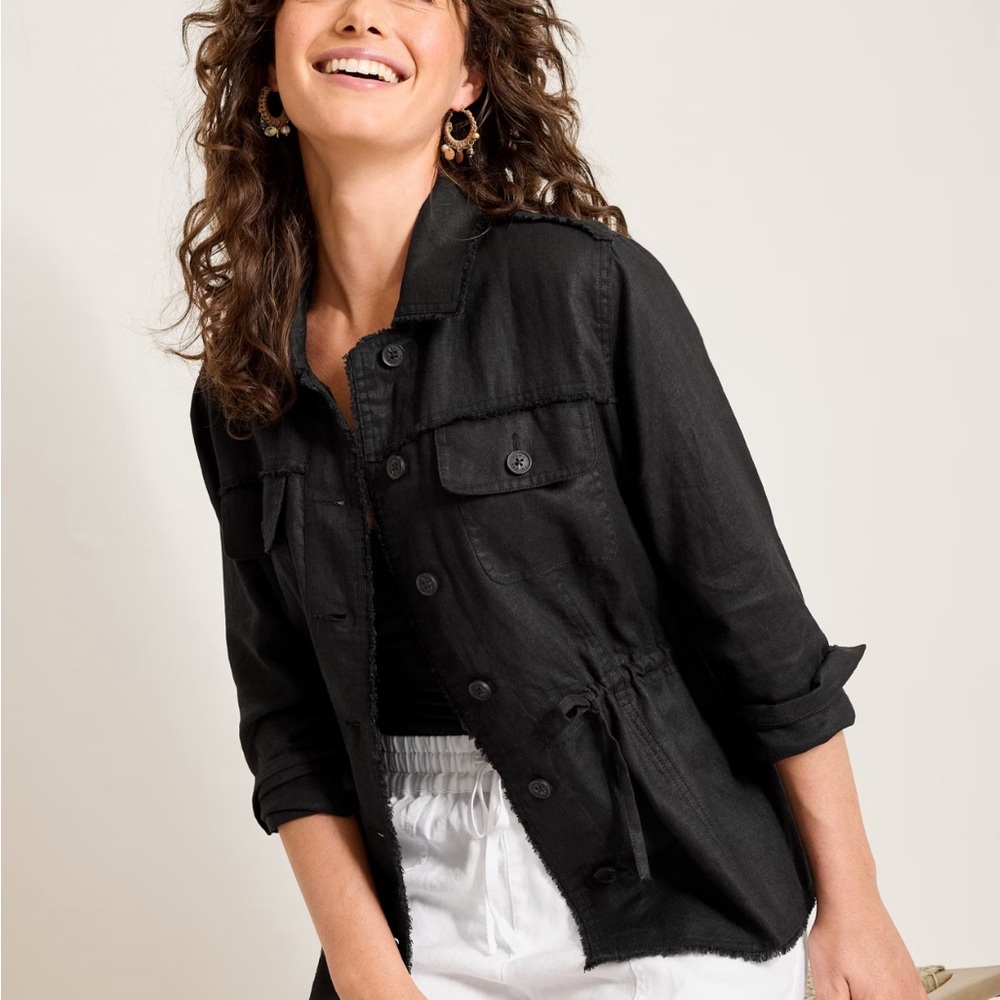 Black Women's Two Palms Linen Raw-Edge Utility Jacket by Tommy Bahama